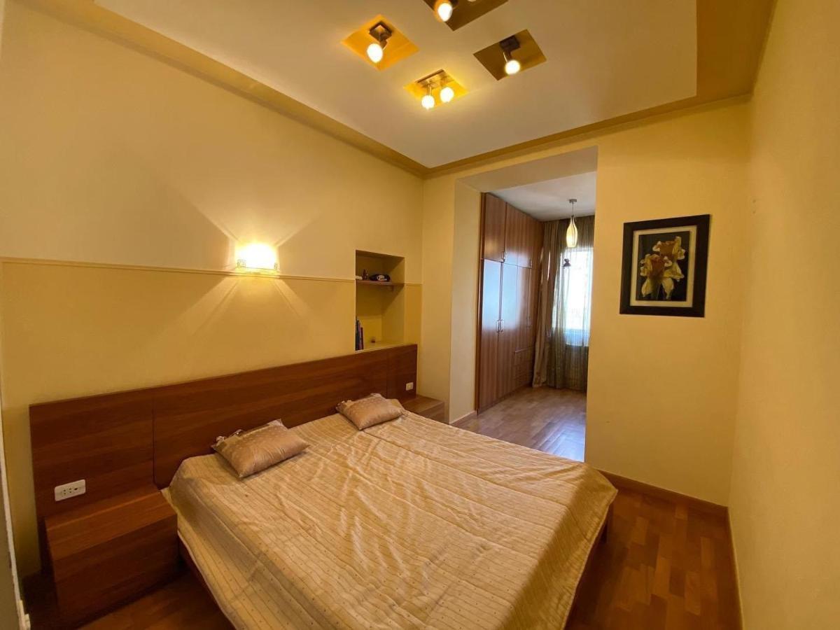 City Center Cute Flat 3 Rooms Jereván Kültér fotó